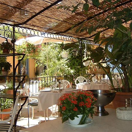 Hotel Moderne Et Pigeon Limoux Luaran gambar